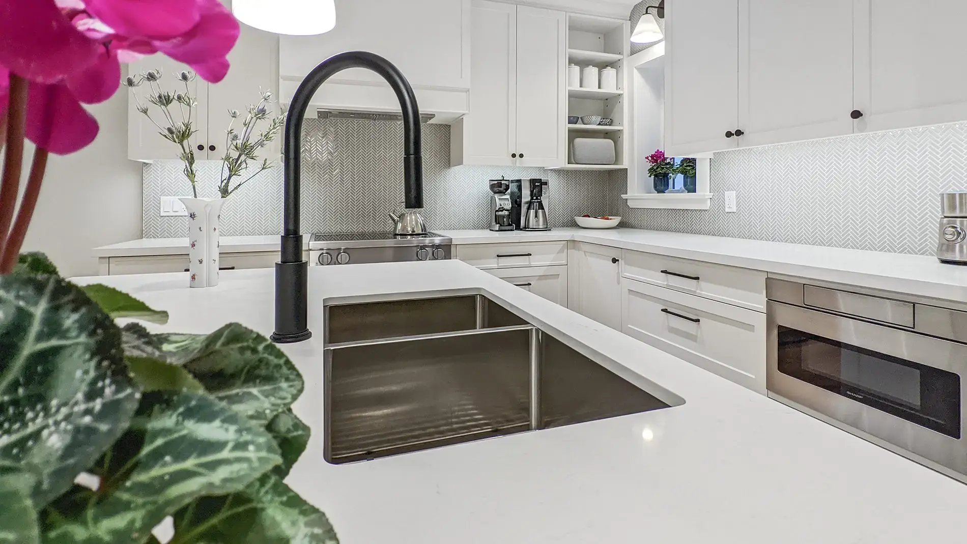 bloor-west-village-first-floor-4