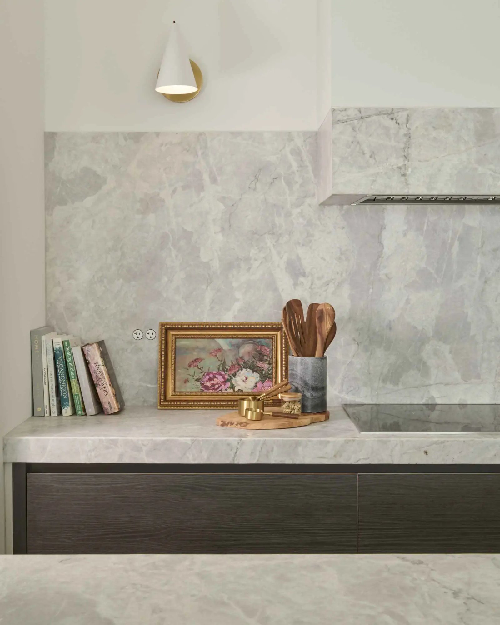 5-Toronto-Home-Renovation-Cozy-Kitchen-Vignette