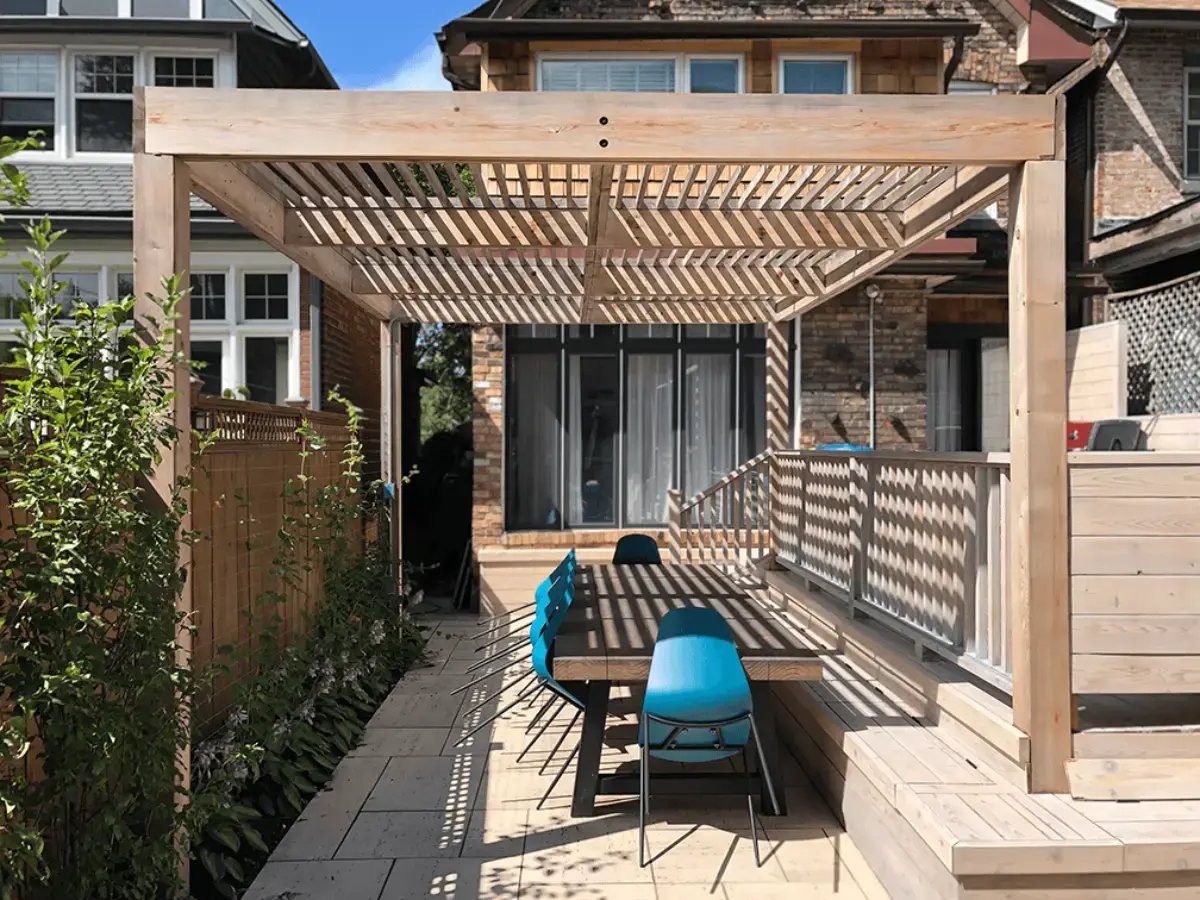 roncesvalles-outdoor-space-1