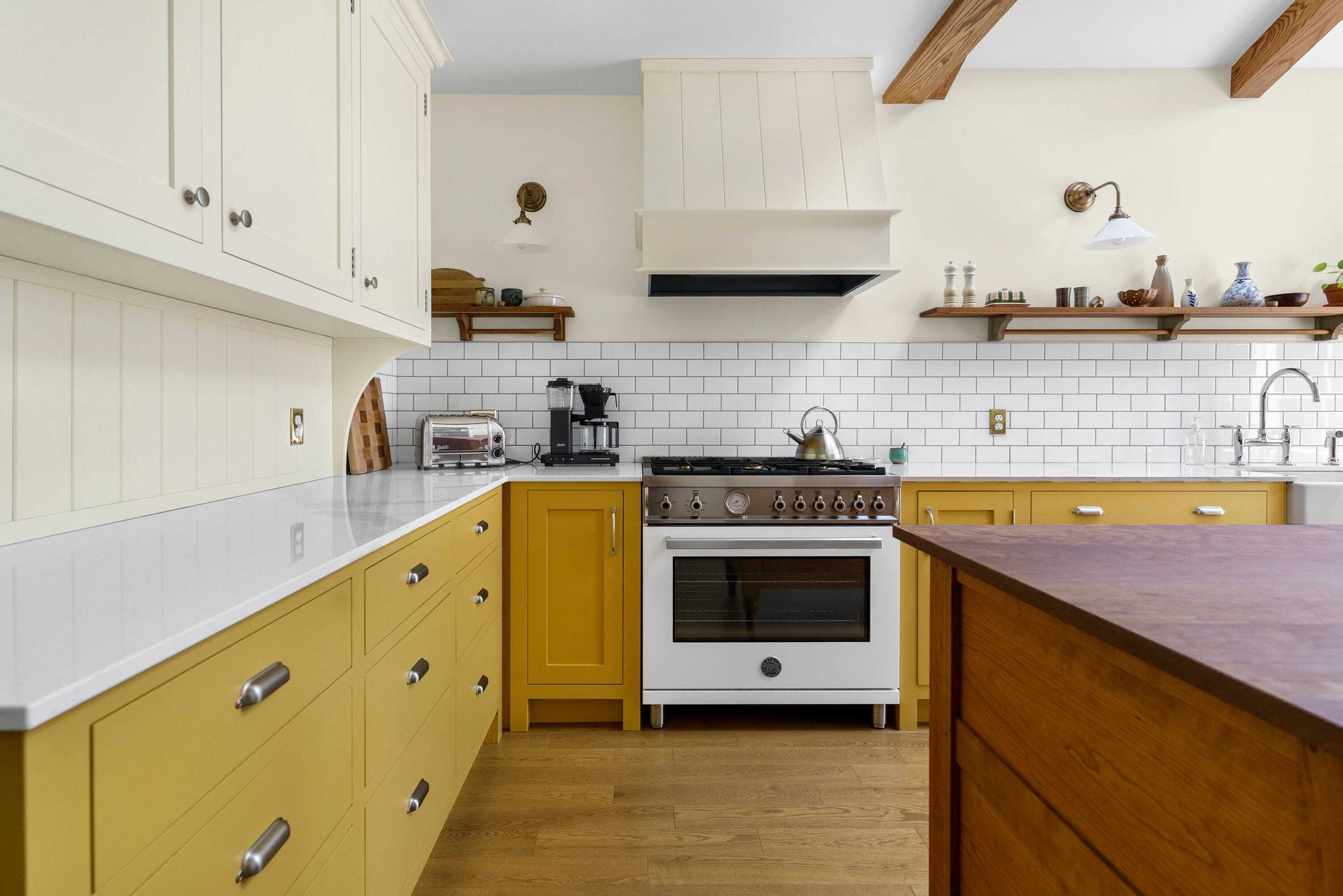 Toronto Kitchen Renovation with Custom Vent Hood